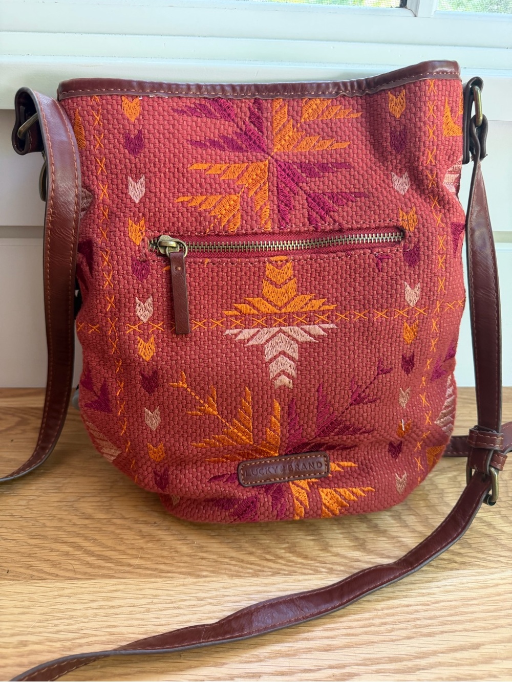 Lucky brand tapestry crossover bag Aztec design bohemian